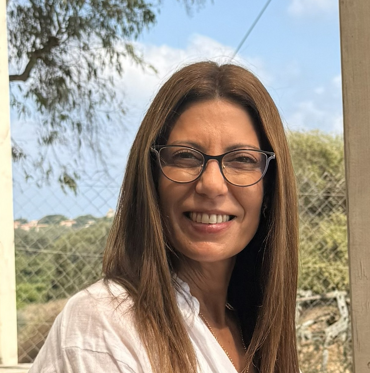 Dr Melina Arazy